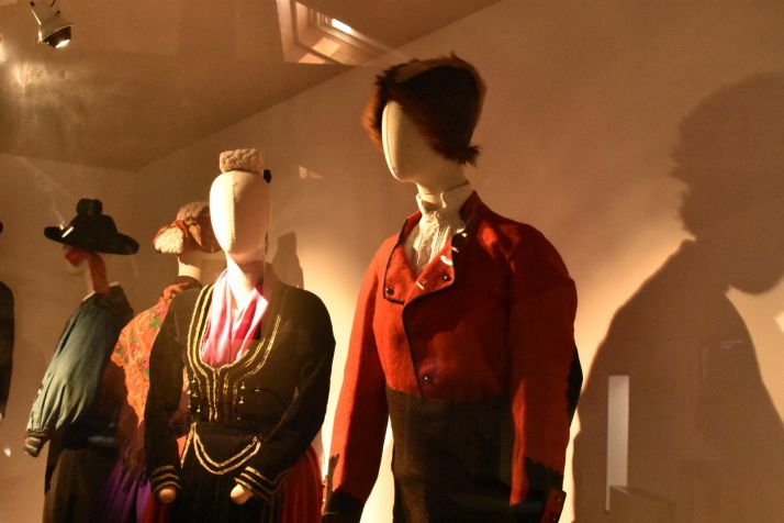 Mor&oacute;n de Almaz&aacute;n y su Museo del Traje, un lujo que sorprende | Imagen 3