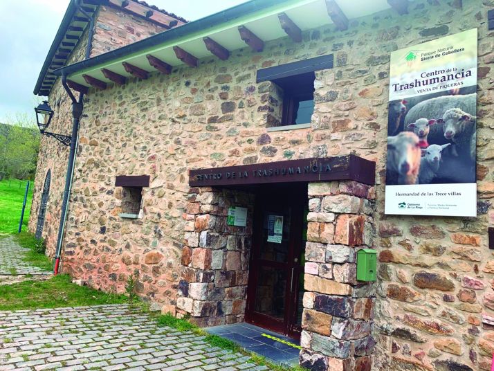 Abrazando la sierra de Cebollera: entre las cuencas del Duero y del Ebro | Imagen 3