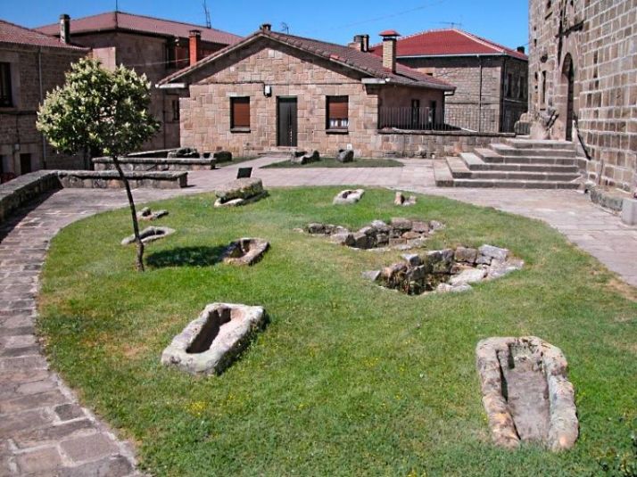 6 cementerios enigm&aacute;ticos de Soria que descubrir este puente | Imagen 2