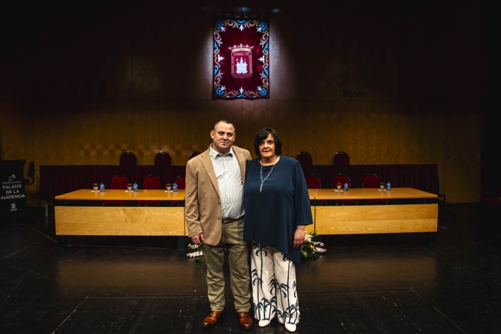 Elegancia y amplias sonrisas entre los 24 jurados antes del Nombramiento 2026 | Imagen 12