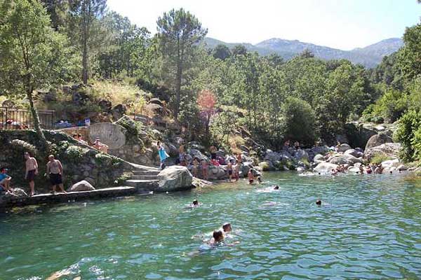Las mejores zonas de ba&ntilde;o para refrescarte 'naturalmente' en Castilla y Le&oacute;n | Imagen 1