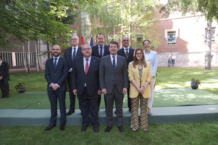 Mañueco tiene un nuevo reto: reducir en 21 días las listas de espera en medio año