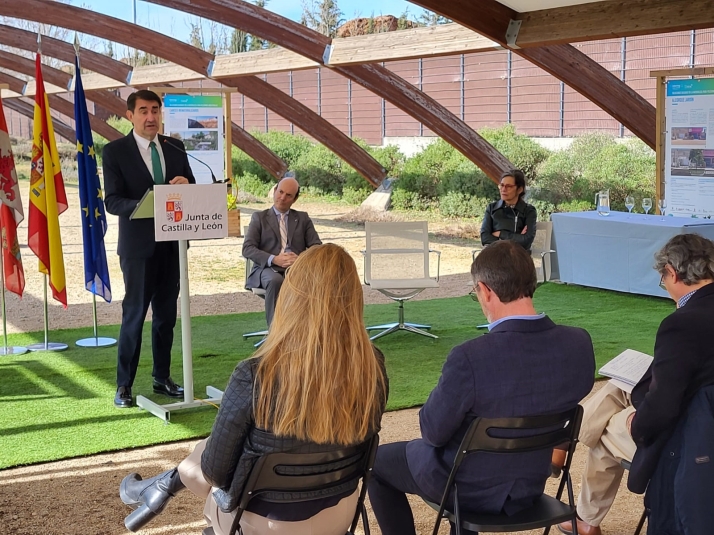 Este programa de la Junta de Castilla y León incluye itinerarios saludables y baños de bosque para restablecer el vínculo con la naturaleza