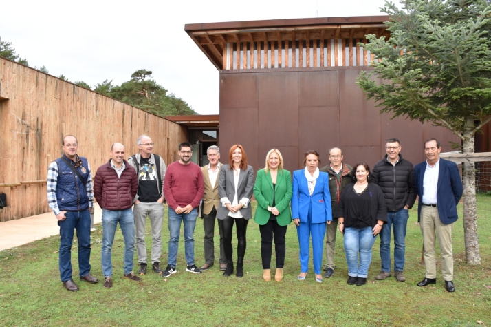 El Patronato de la Laguna Negra presume de la ampliación del aparcamiento y del nuevo edificio de servicios