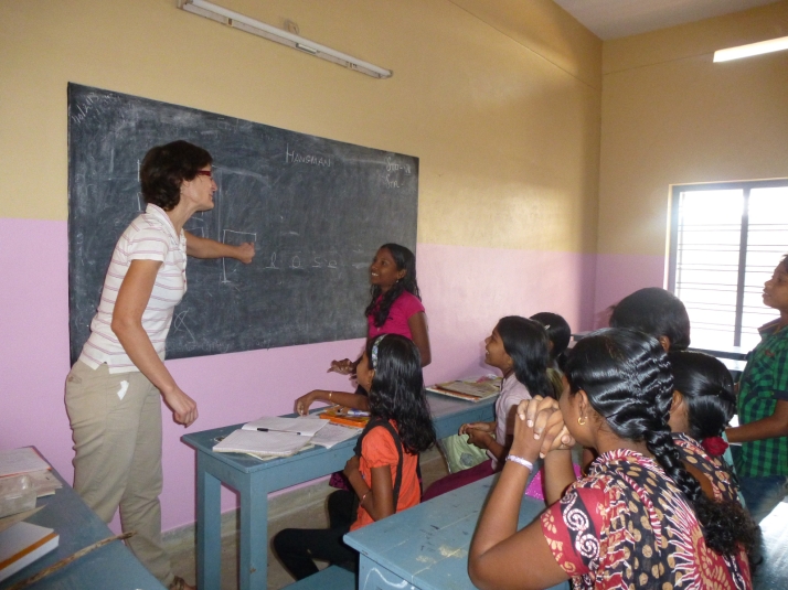 Castilla y León impulsará la participación de sus habitantes en acciones de voluntariado internacional