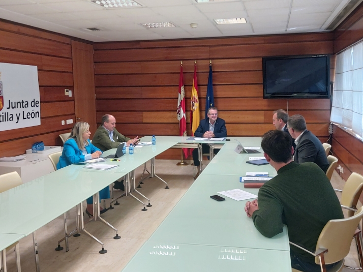 Los productores de porcino de Castilla y León se reúnen con el Consejero de Agricultura
