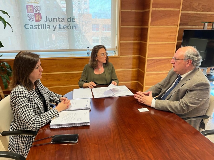 Castilla y León analiza proyectos para que el Corredor Atlántico beneficie a toda la Comunidad