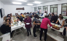 Imágenes de Aurelio de Gracia de Toro en su horno, con el que ha dado de comer a todo el pueblo. | Celina Ranz Santana