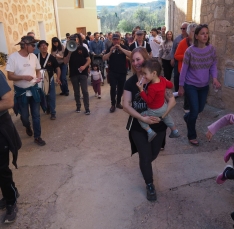 Distintas imágenes, cedidas por los vecinos, de la celebración de la Semana Santa en Utrilla
