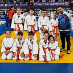 Foto 12 - El Judo Club Kodokan brilla en Palencia con el oro de Noelia Puente