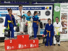 Foto 5 - El Judo Club Kodokan brilla en Palencia con el oro de Noelia Puente