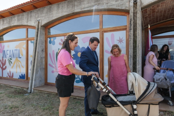 Más de 20.000 familias de Castilla y León accederán al primer ciclo de infantil de forma gratuita el próximo curso