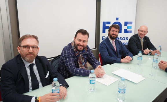 García-Gallardo reclama igualdad de condiciones y de oportunidades para todos los territorios