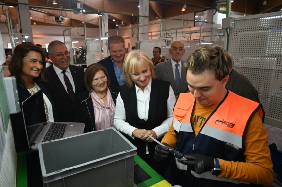 La apuesta de la Junta por la inclusión laboral, la innovación y la formación impulsa el nuevo Centro de Fabricación Aditiva Social de Grupo Lince 