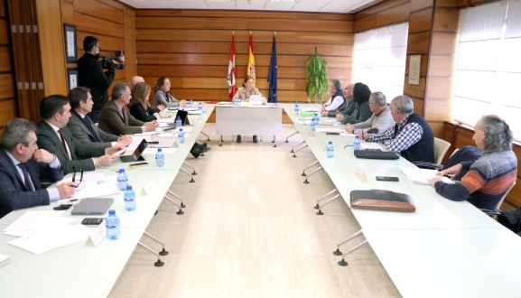 La Junta constituye un grupo de trabajo con las Opas para acordar la posición de Castilla y León en la negociación de la PAC post 27