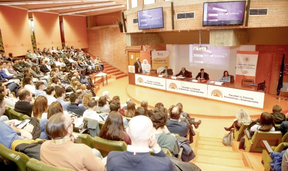 Con 348 M&euro;, Castilla y León avanza en la Estrategia de Talento y la adhesión de CEOE y la participación de las universidades