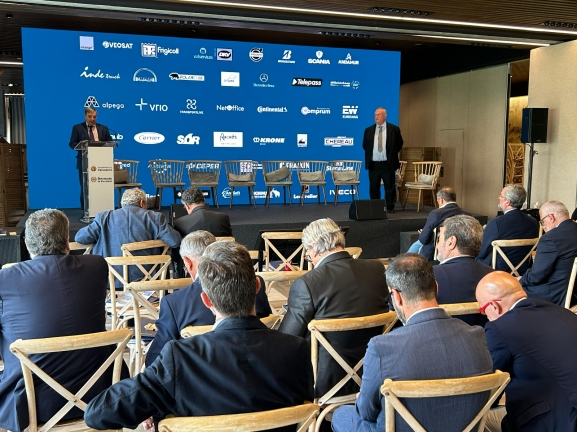 La Junta tramita más de 2.800 solicitudes para la digitalización del sector del transporte y la modernización de flotas