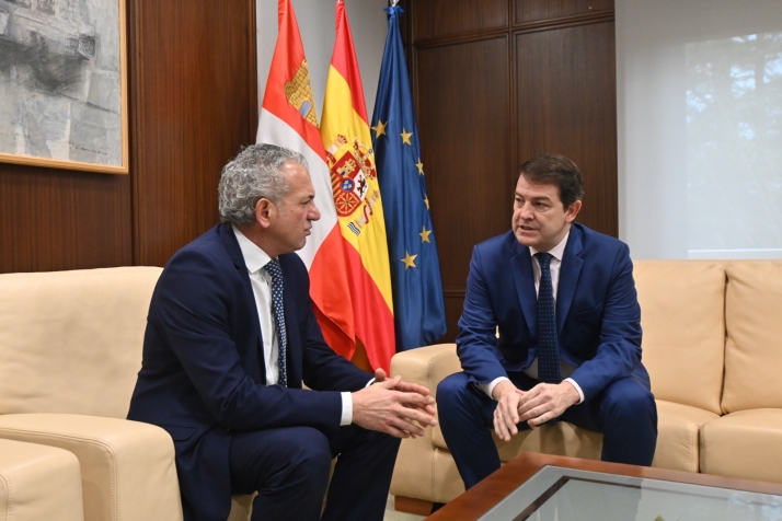 Acometer autovías o recuperar frecuencias de trenes, peticiones de Mañueco al Gobierno de España