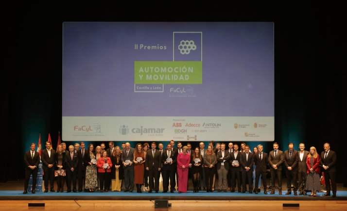 Mañueco llama a sumar esfuerzos para una transición justa en el sector de la automoción y garantizar la competitividad y el empleo