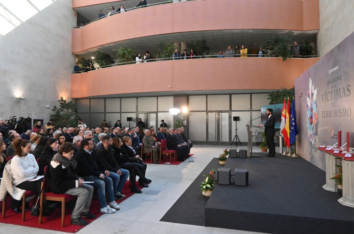 García Gallardo pide redoblar esfuerzos contra los que quieren legitimar el terrorismo en el homenaje del 11M