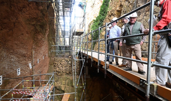 Imagen de la visita oficial a la apertura de las labores. /Jta.