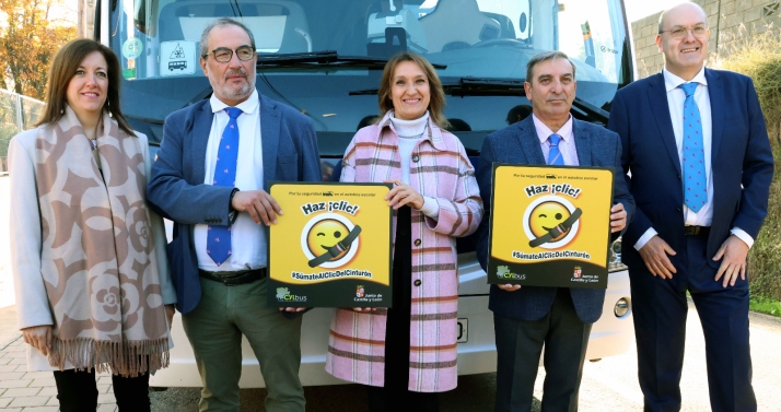 Castilla y León impulsa una campaña para el uso del cinturón de seguridad en el transporte escolar