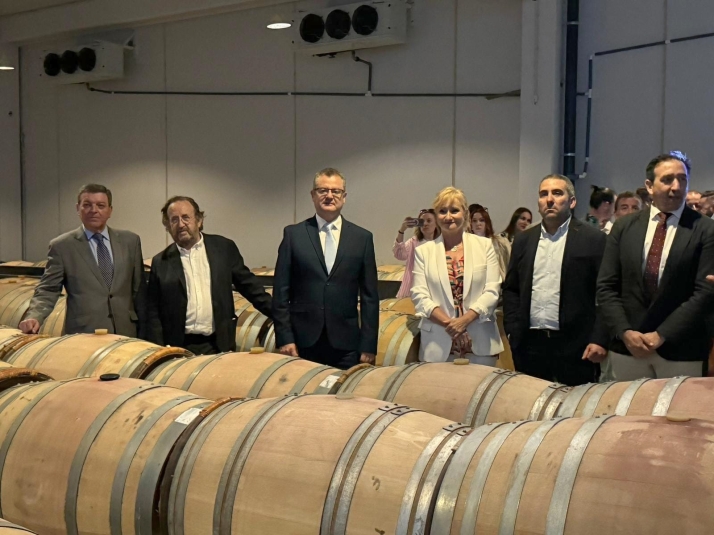 Castilla y León muestra su apoyo al sector vitivinícola 