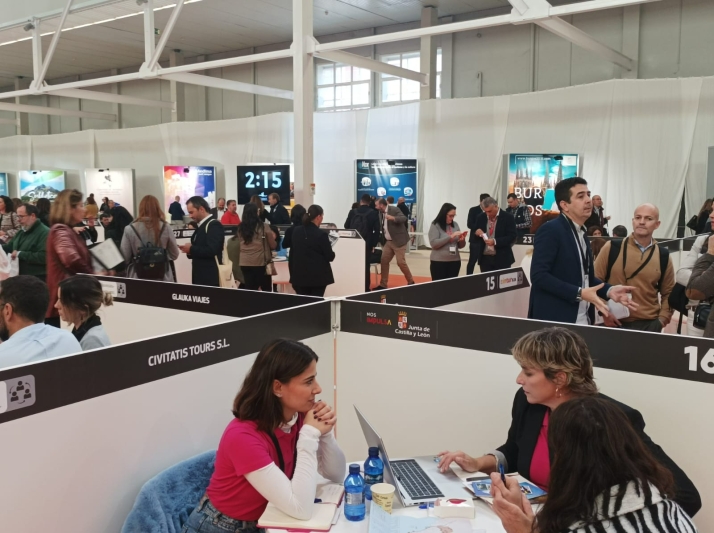 Los contactos comerciales en INTUR Negocios crecen un 28 % y superan la cifra de los 11.500