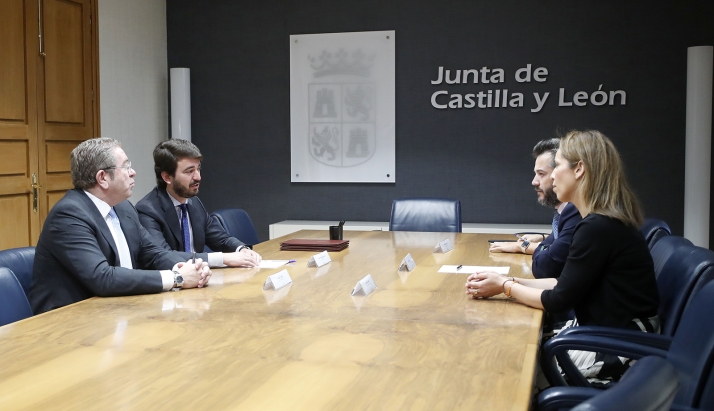 Castilla y León y y Empresa Familiar crean una mesa de trabajo para seguir avanzando en simplificación administrativa