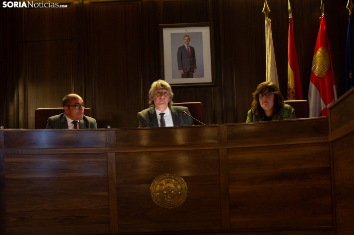 Pleno despedida Carlos Martínez