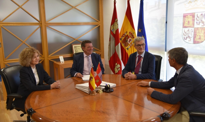 La Junta mantiene una reunión con la Autoridad Independiente en materia de corrupción de Castilla y León