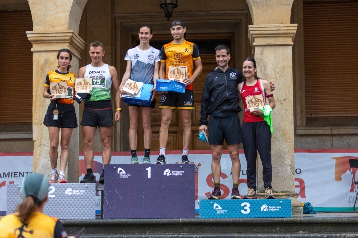 Yolanda Martín y Víctor López ganan la duodécima Travesía Alto Duero en Soria