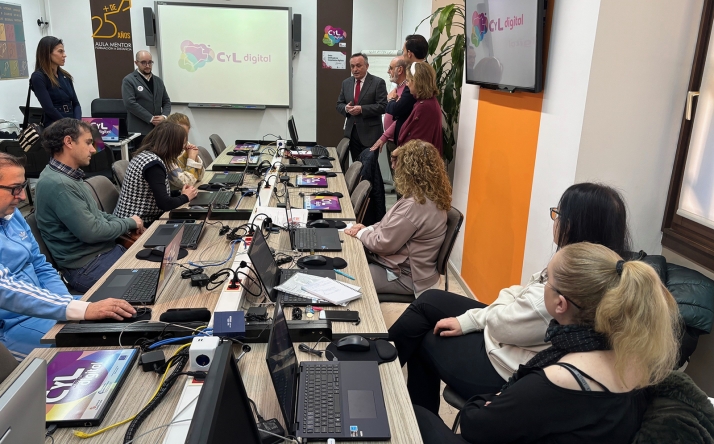 CyL Digital Rural ha entregado ordenadores de forma gratuita a 284 centros asociados en municipios de las nueve provincias de Castilla y León